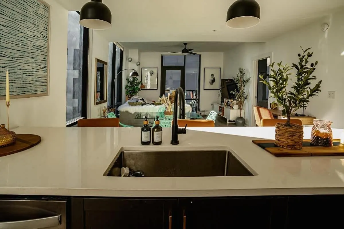 2 Bed 2 Bath Nest For Family Apartment Nashville United States